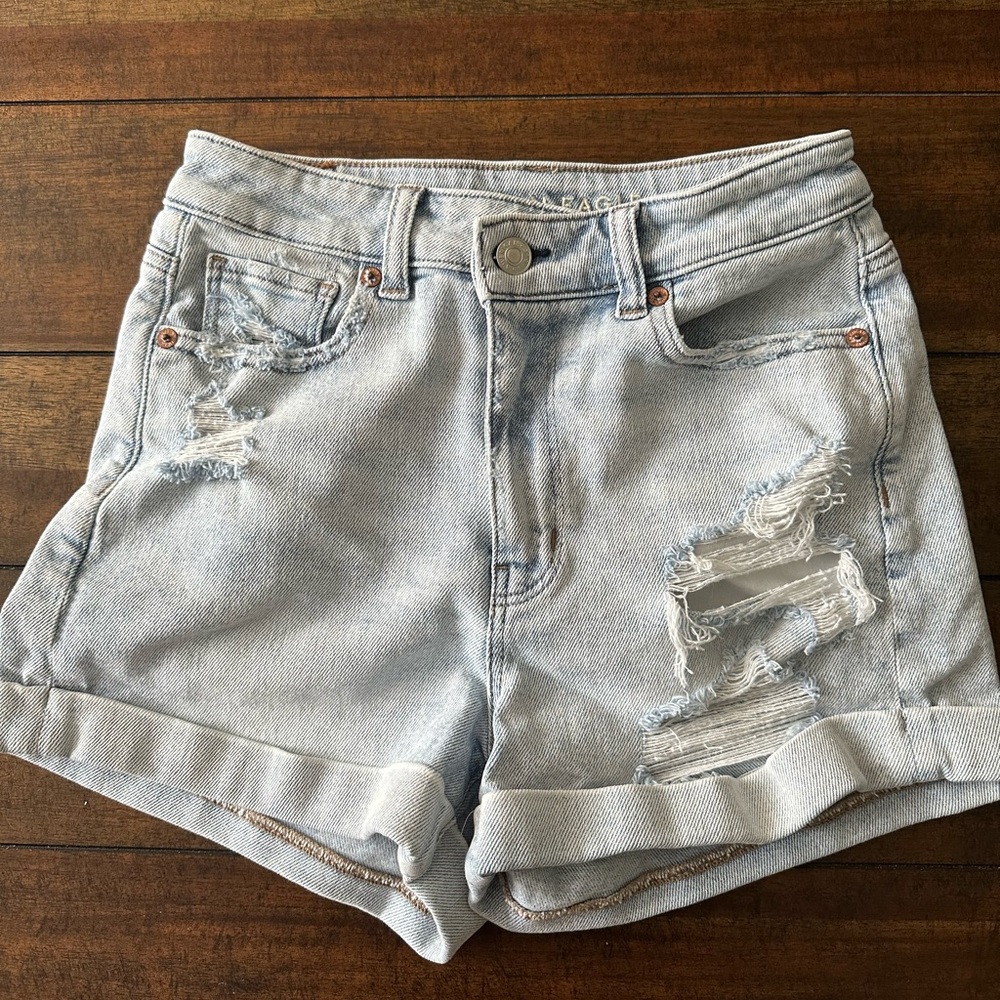AE crossover high rise shorts